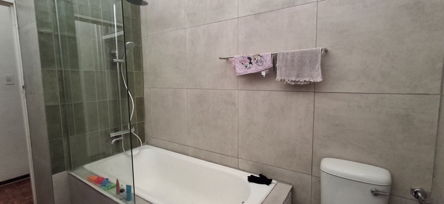 2 Bedroom Property for Sale in Bloemfontein Free State
